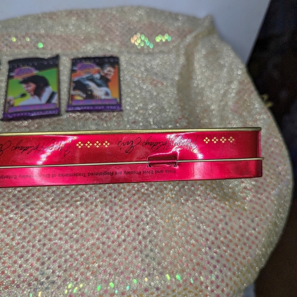 Elvis trading cards and tin - Picture 11 of 12